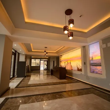 Solid Apartment *
