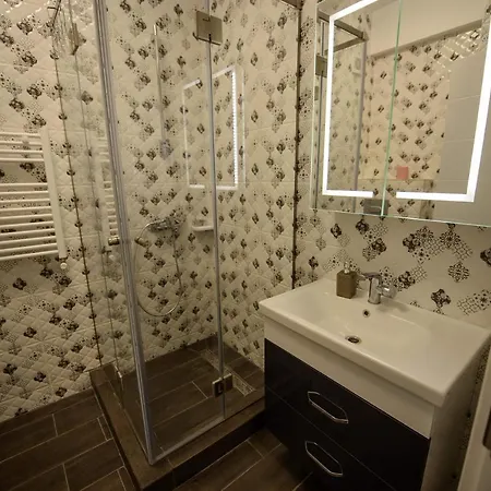 Apartment Solid Mamaia