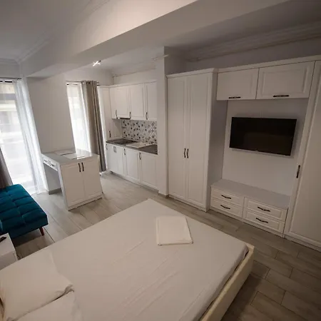 Apartment Solid Mamaia