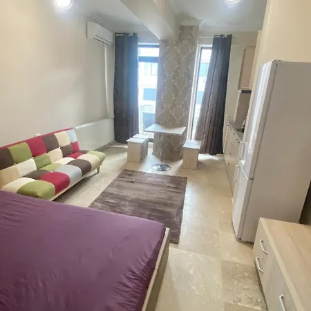 Solid Apartment